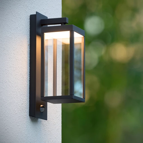 Lucide CLAIRETTE - Wandlamp Binnen/Buiten - LED - 1x13W 3000K - IP54 - Beweging & dag/nacht sensor - Antraciet - sfeer 1